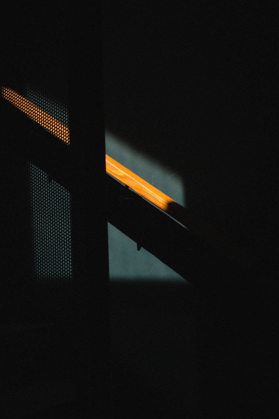 Enhabit lakeside dining with views of the water